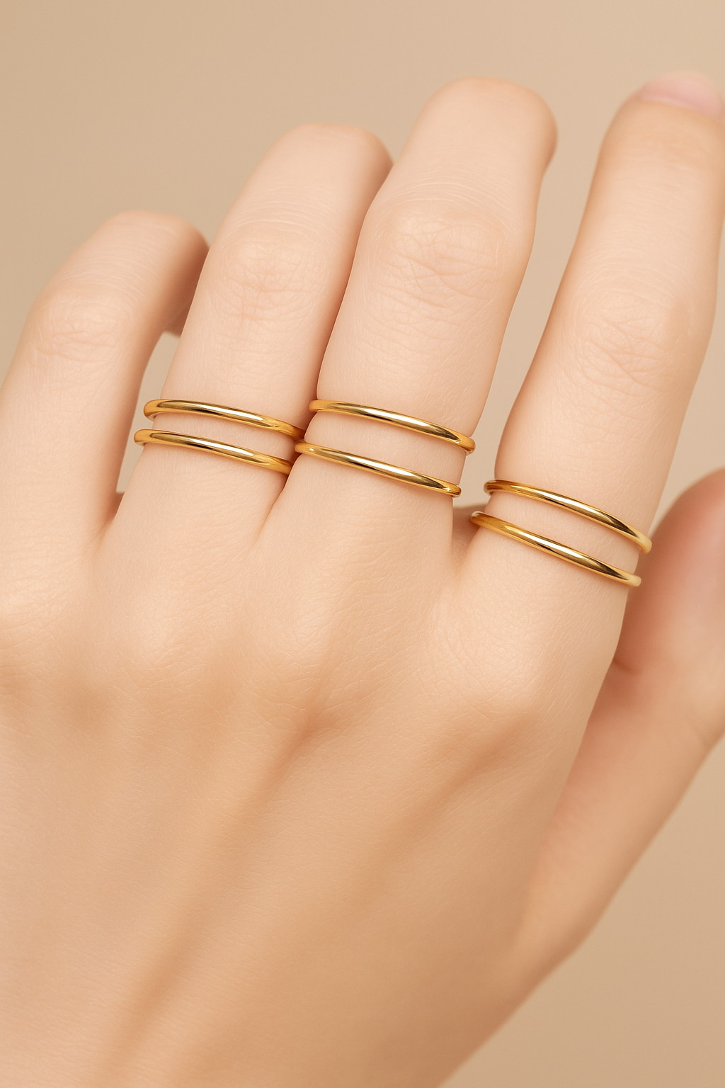 Simple double layered gold ring