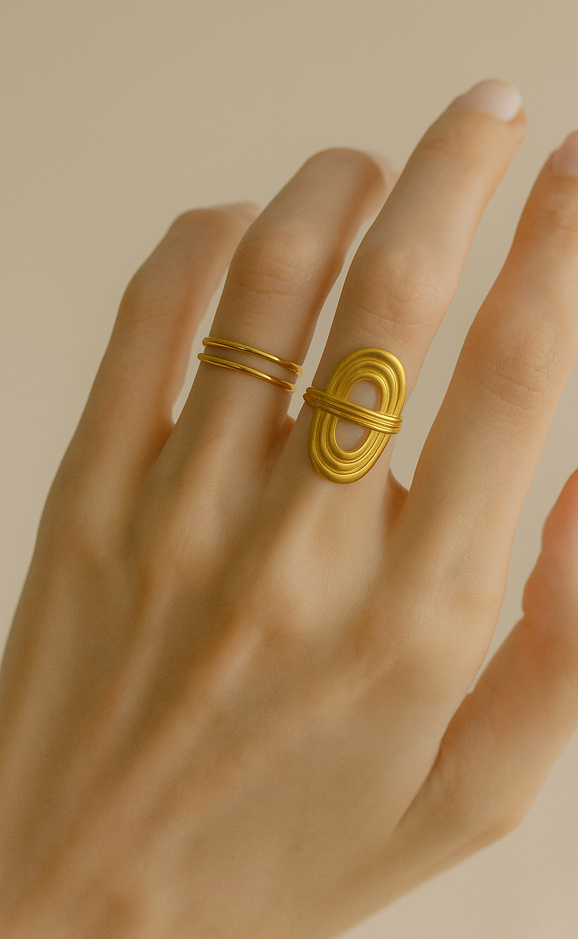 Gold rings set
