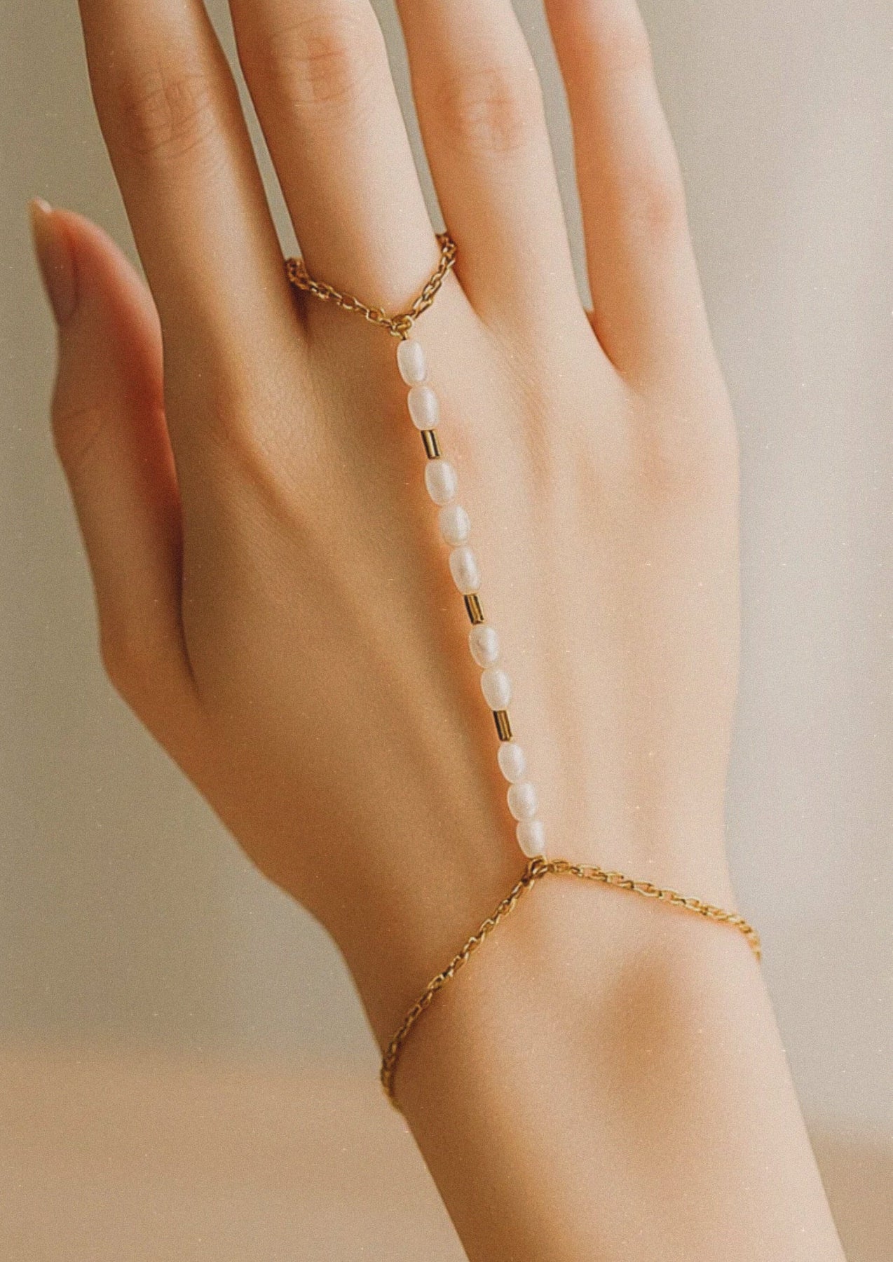 Pearl hand chain