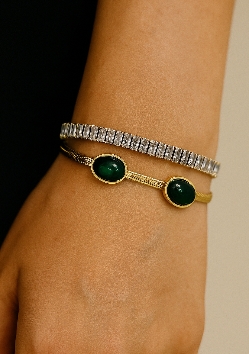 Emerald bracelet set