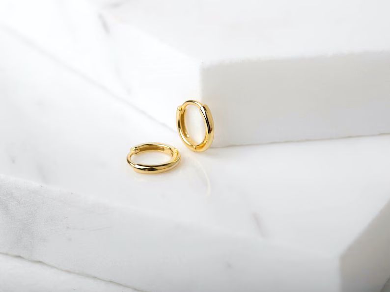 Gold hugging hoops
