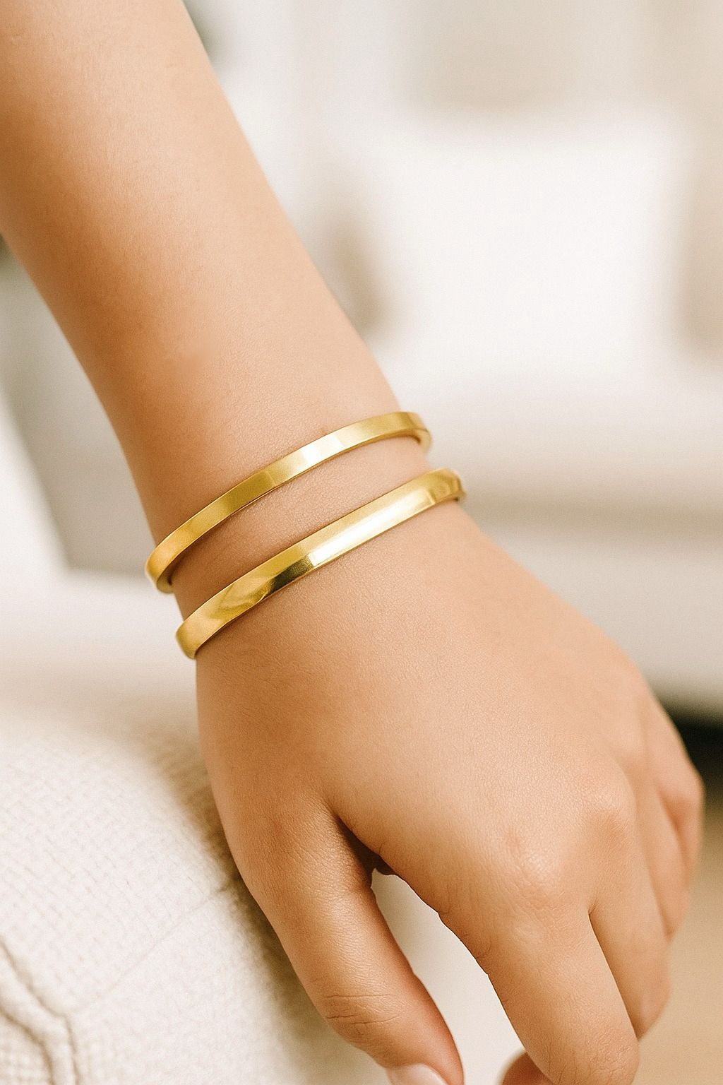 Classic gold bangle bracelets