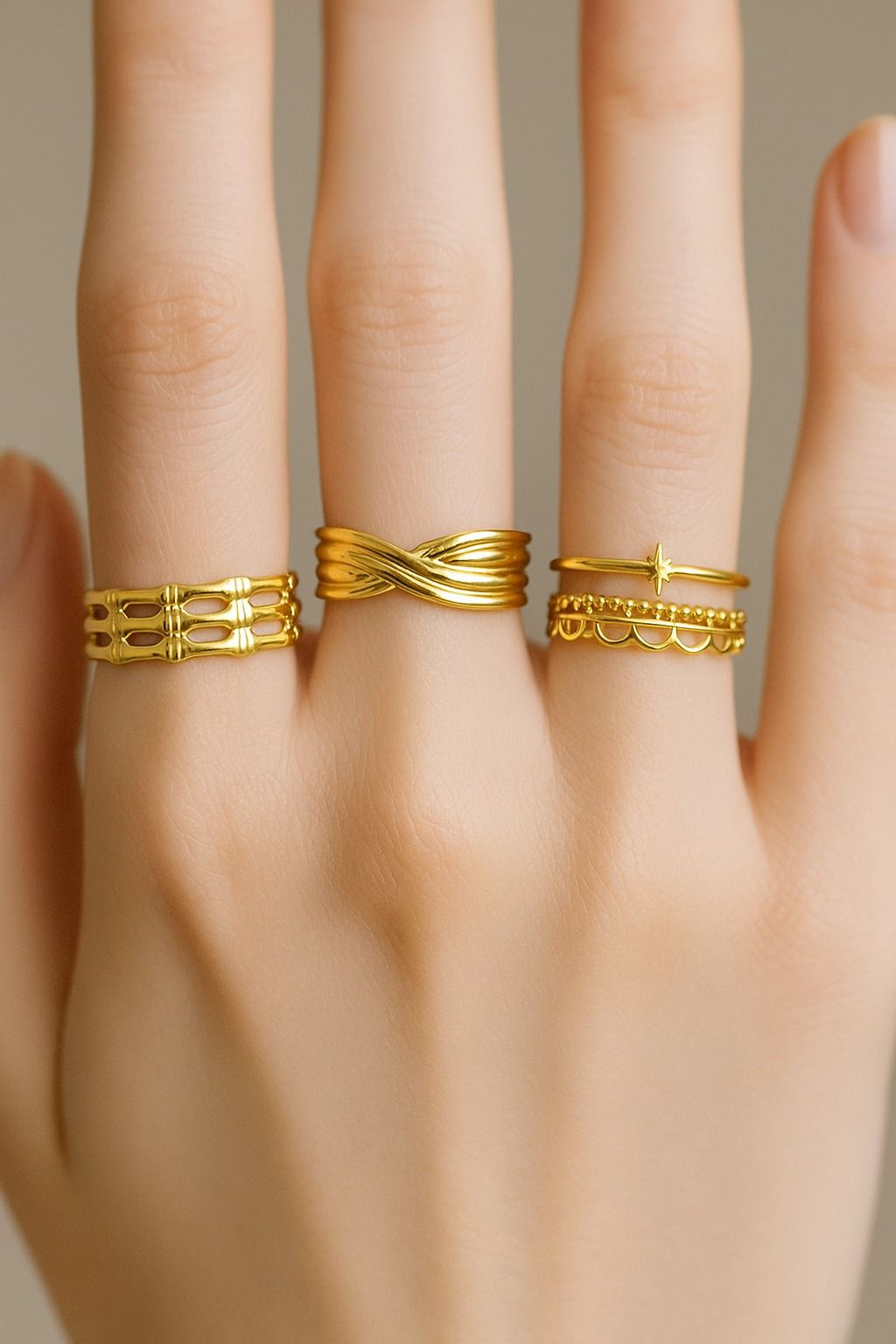 Gold rings set