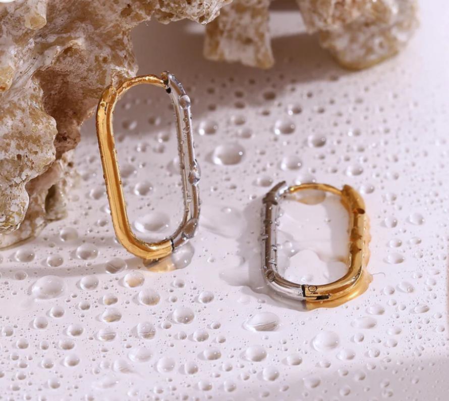 Duo-tone medium oval hoops
