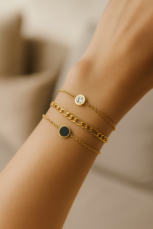 Dainty BV bracelets set