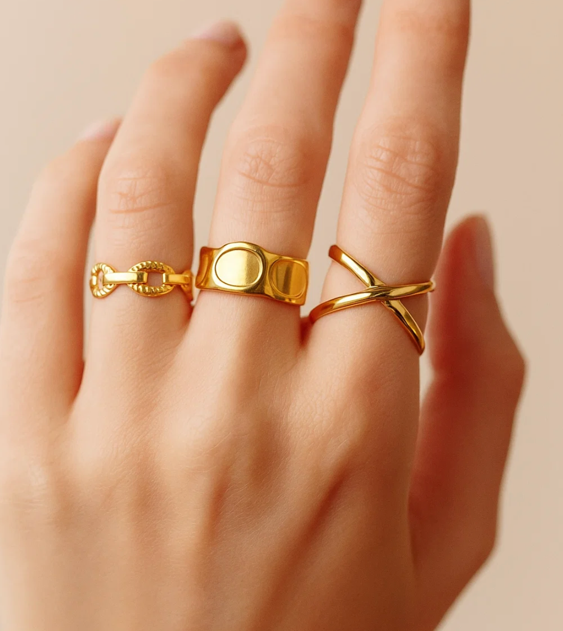 Gold rings set
