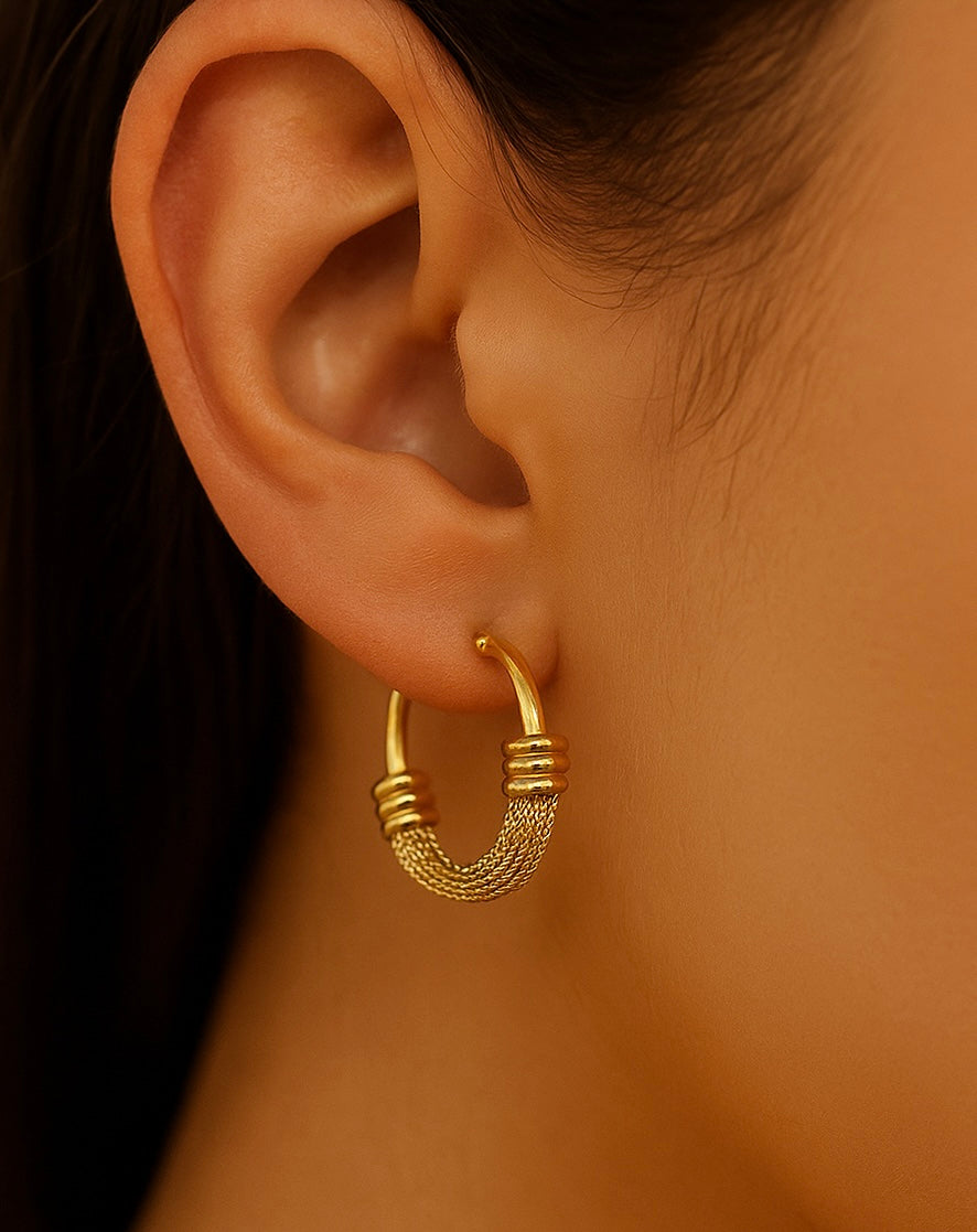 Gold wire hoops