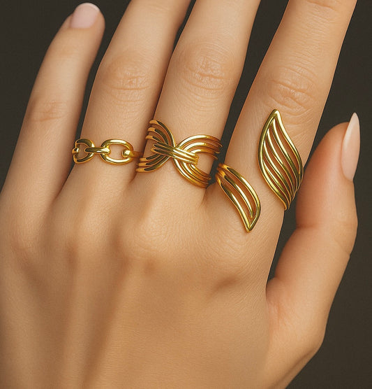 Gold rings set