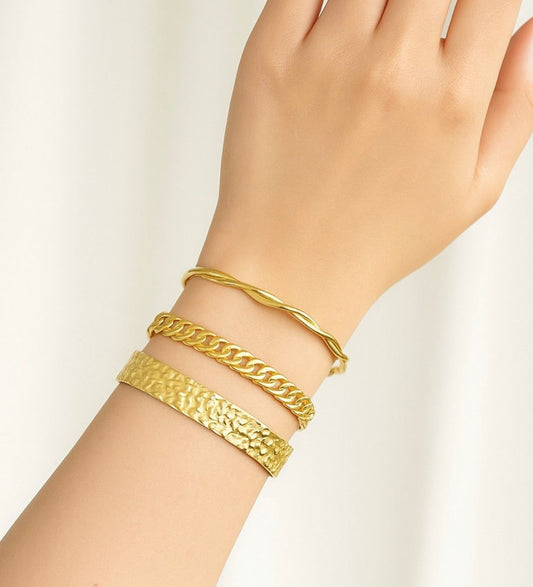 Gold bracelets set